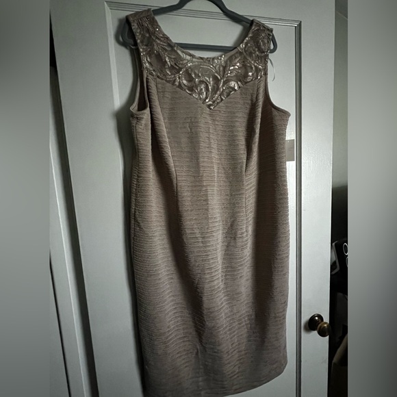 Women’s Dress with jacket - Picture 4 of 16